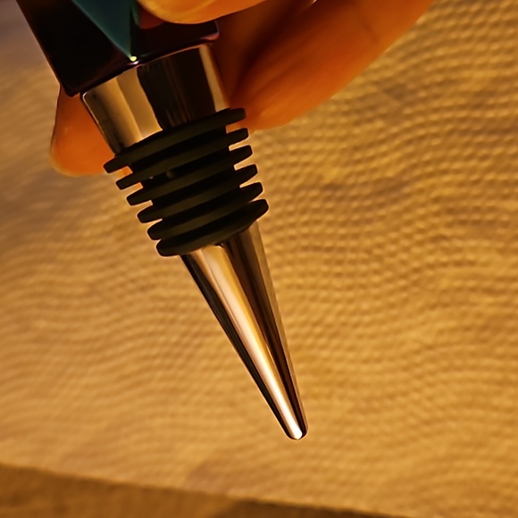 Bottle stopper - Picture 3 of 3